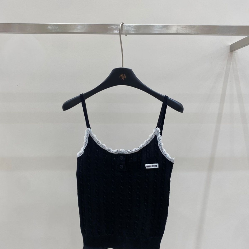ブランドMiuMiuタンクトップ