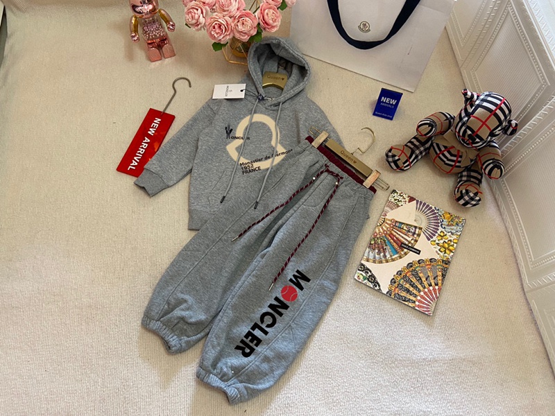 ハイブランドモンクレールキッズ秋冬服パーカー