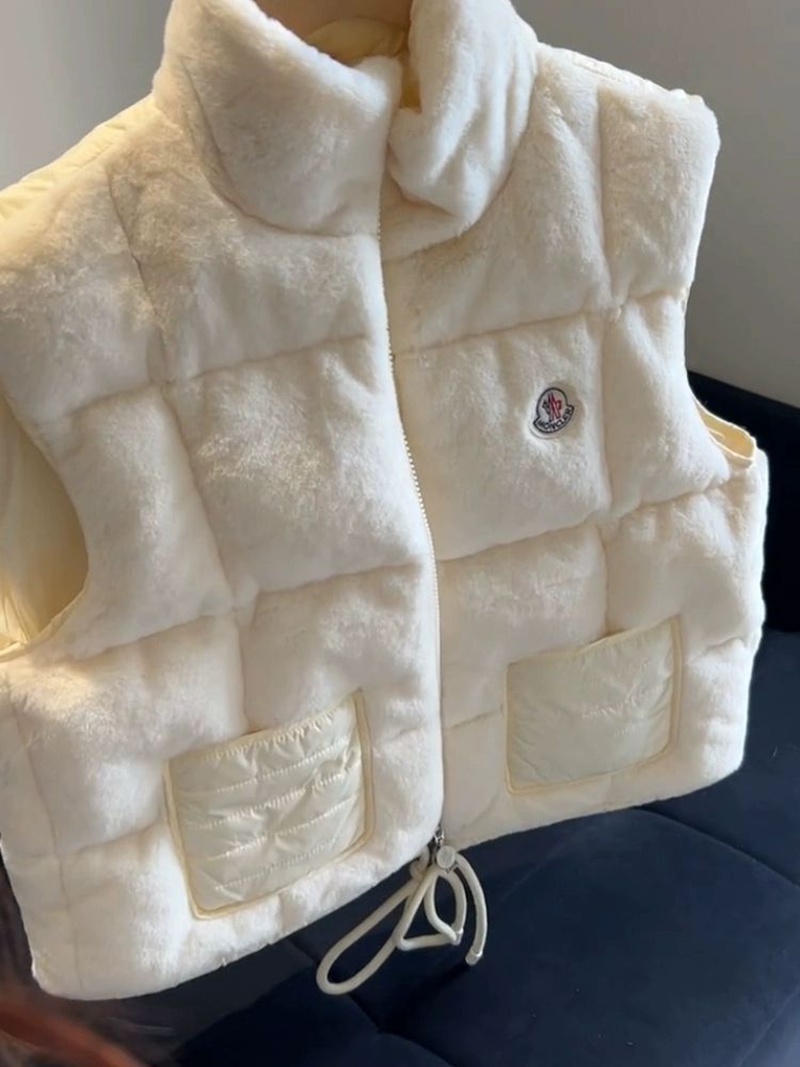 モンクレール子供もこもこベスト