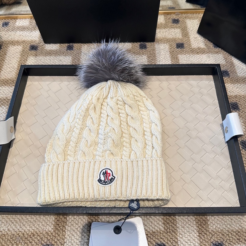 モンクレールニット帽