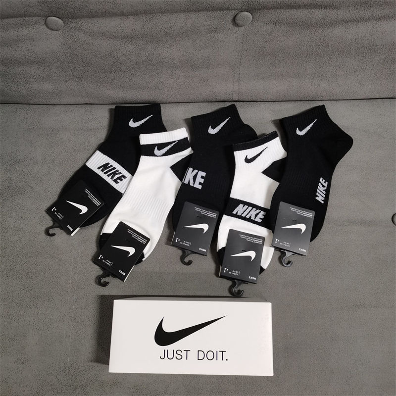 Nike コットン 靴下 メンズ 