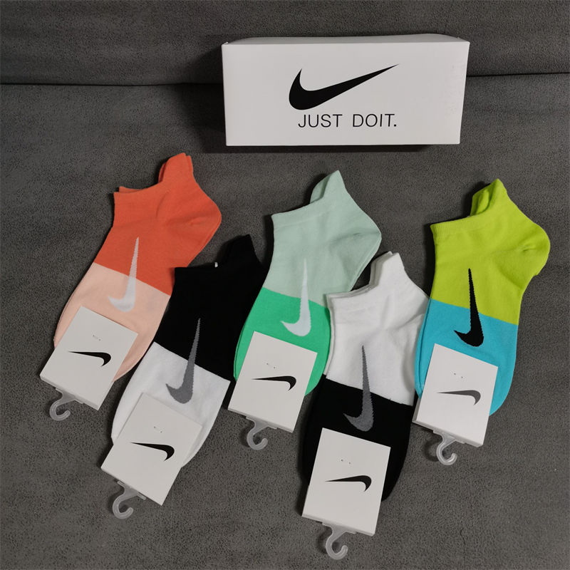 ブランドNike コットン靴下 男女兼用