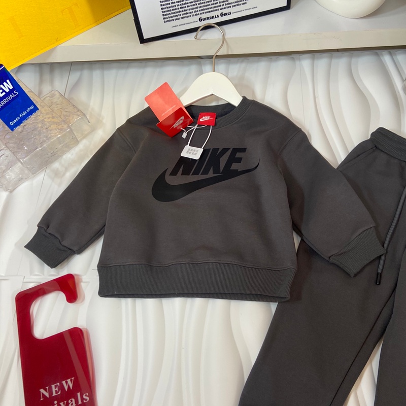 Nike キッズパンツ 裏起毛