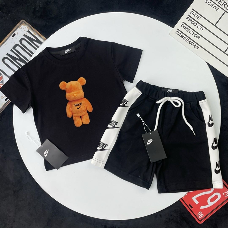 ナイキブランドボーイズ半袖Ｔシャツ