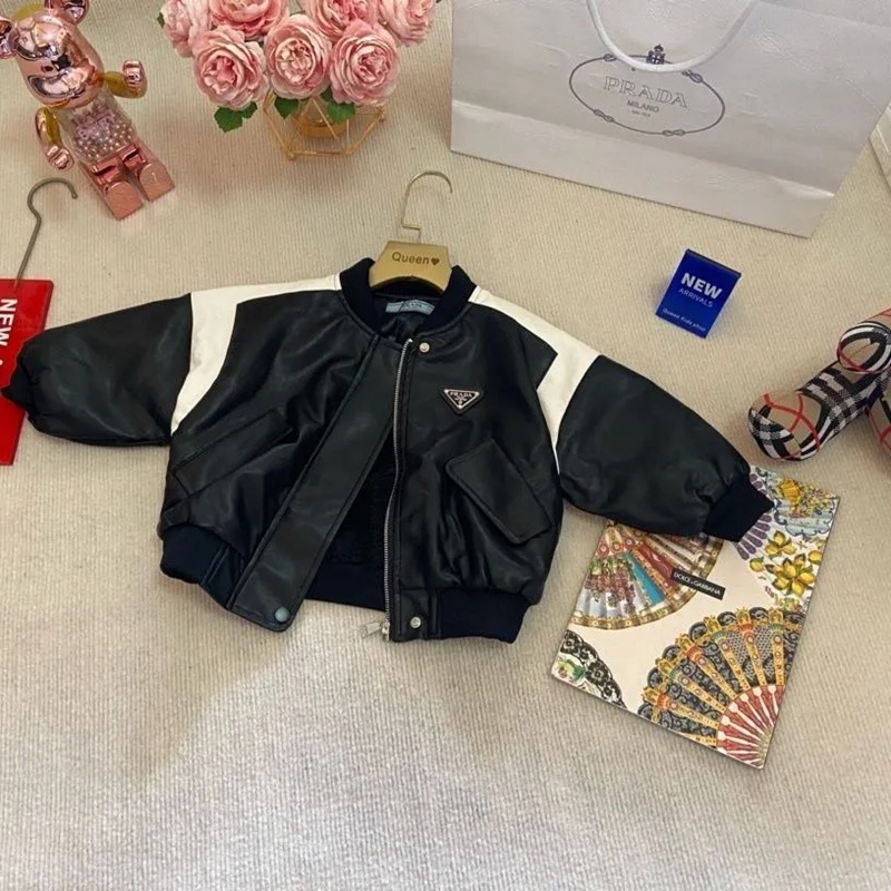 Pradaキッズ裏ボアジャケット